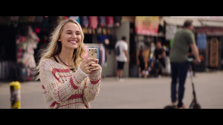 Madison Iseman Using Apple iPhone in The Fk-It List 2020 Movie (3)
