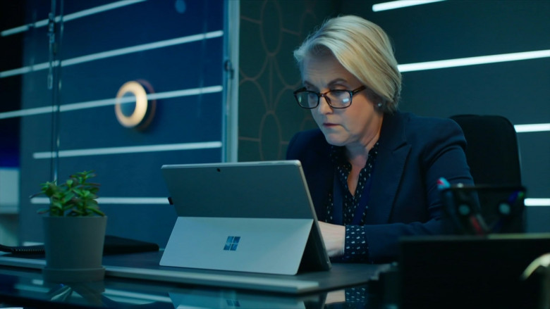 Microsoft Surface Tablet Used by British Actress Sylvestra Le Touzel