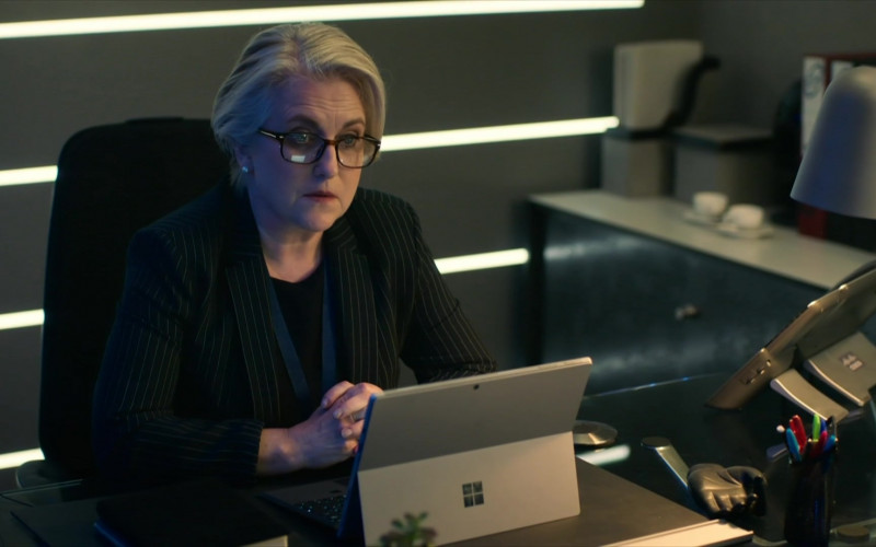 Microsoft Surface Tablet Used by Sylvestra Le Touzel in Intelligence S01E03