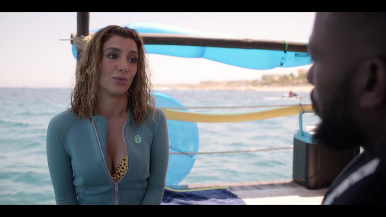 Nasim Pedrad Wears Subea Snorkelling Top in Desperados Movie (4)
