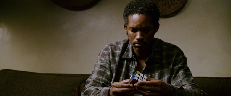 Rubik's Cube Held by Will Smith as Chris Gardner in The Pursuit of Happyness (3)