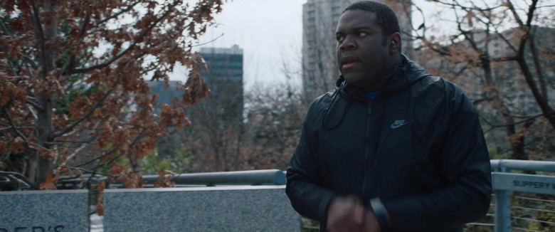 Sam Richardson Wears Nike Windrunner Hooded Jacket Sports Outfit in Hooking Up Movie (2)