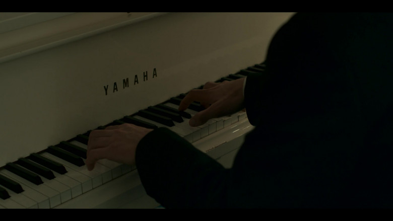 Yamaha Piano in Hanna S02E01 Safe (2020)