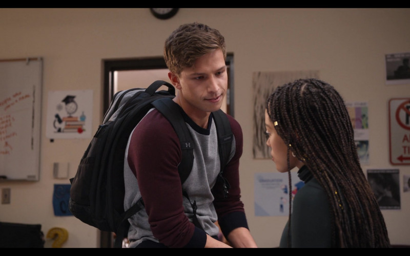 Actor Brandon Butler as Brady Finch Carrying Under Armour Backpack in Trinkets Season 2 Episode 10 TV Show (1)