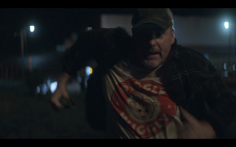 Actor Wears Piggly Wiggly Supermarket T-Shirt in Teenage Bounty Hunters