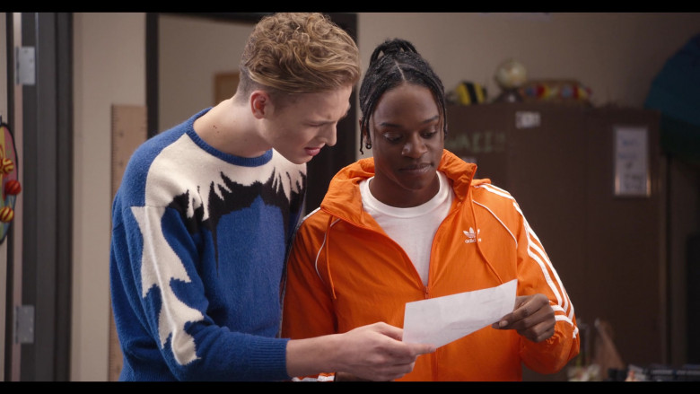 Adidas Men's Windbreaker Jacket Outfit Worn by Austin Crute as Marquise in Trinkets S02E10 (1)