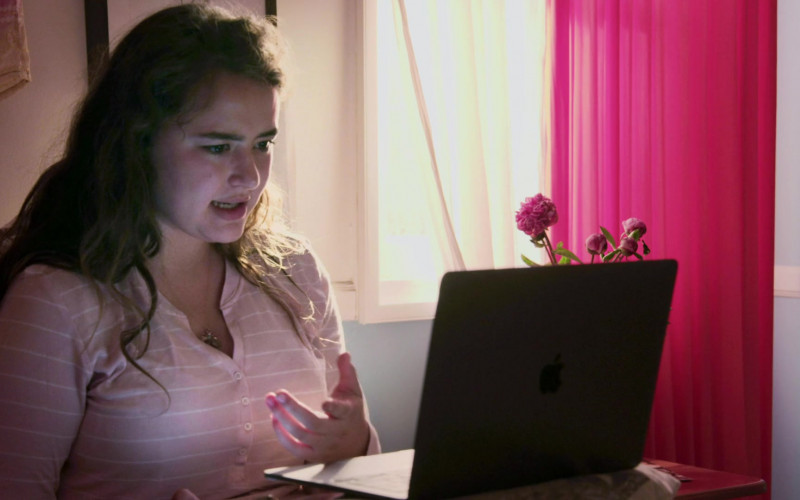 Apple MacBook Laptop Used by Ava Bellows as Sophie in Love in the Time of Corona S01E02