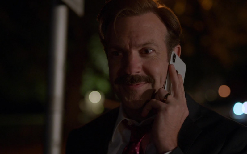 Apple iPhone Smartphone Used by Jason Sudeikis in Ted Lasso S01E04