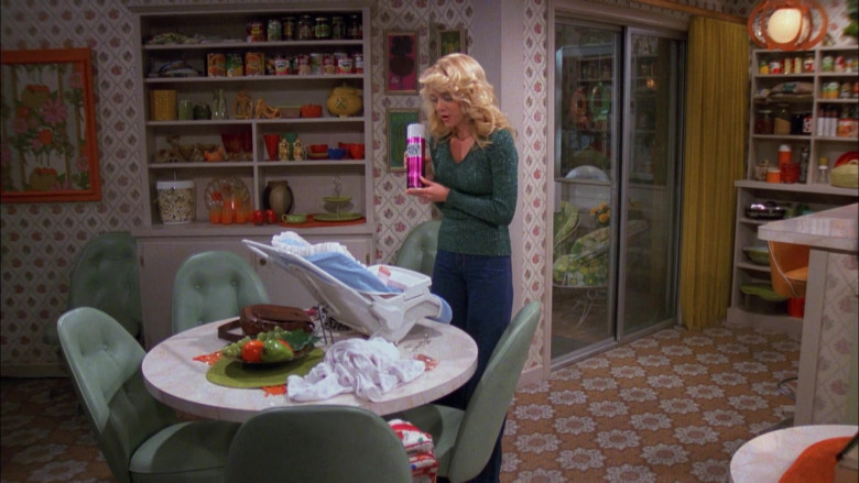 Aqua Net Hair Spray of Lisa Robin Kelly as Laurie Forman in That ’70s Show (1)