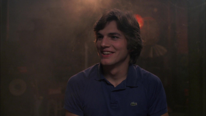 Ashton Kutcher as Michael Kelso Wears Lacoste Blue Polo Shirt Outfit in That '70s Show Season 4 Episode 9 (1)