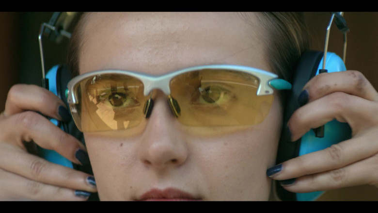Cabela's Shooting Glasses Anjelica Bette Fellini as Blair in Teenage Bounty Hunters S01E07 (1)