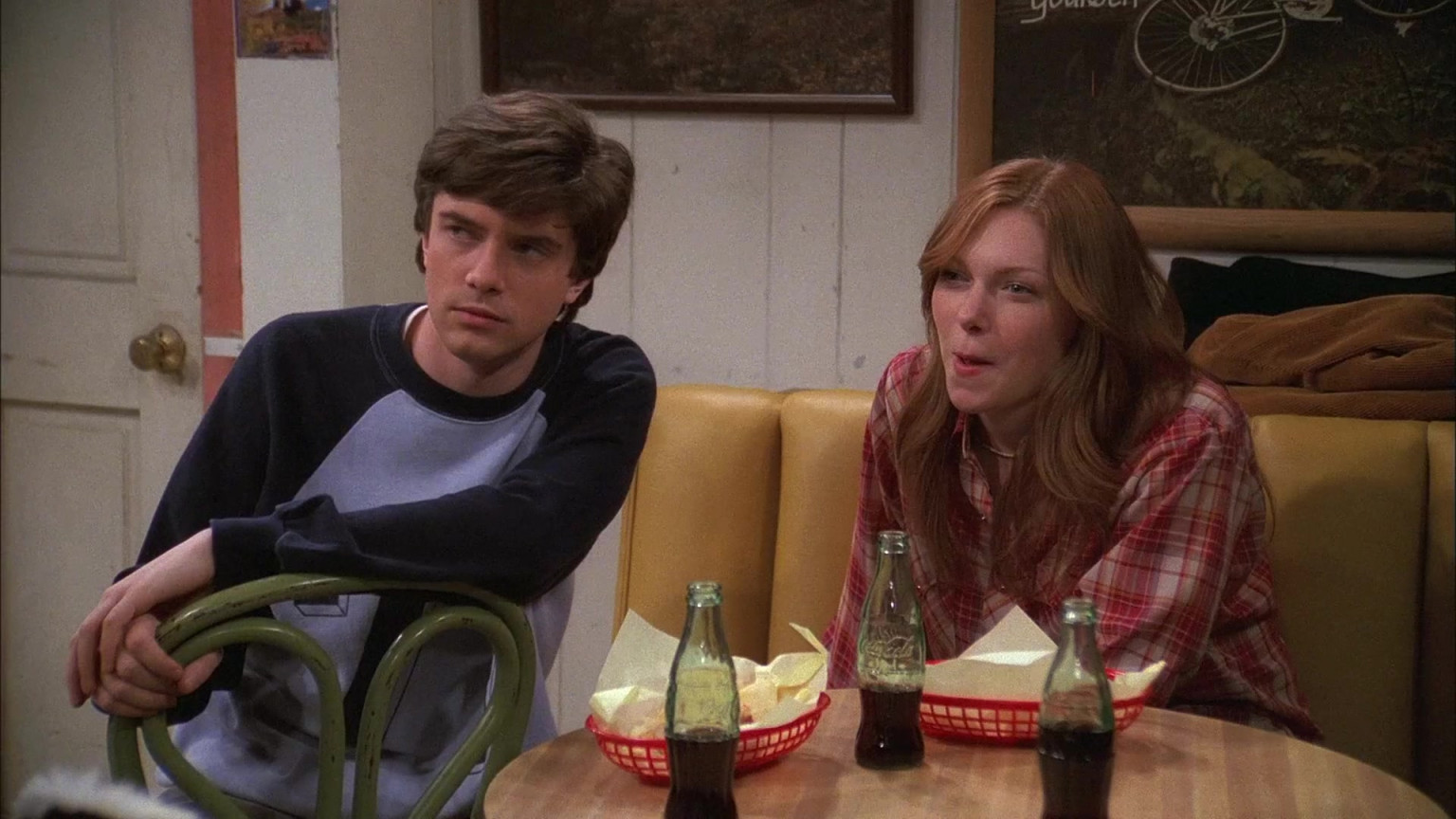 Coca Cola Soda Enjoyed By Topher Grace As Eric Forman And Laura Prepon As