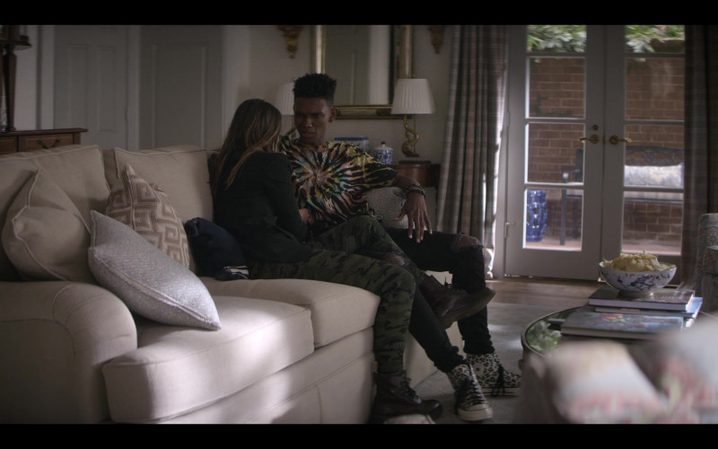 Converse Leopard High-Top Shoes of Myles Evans as Miles in Teenage Bounty Hunters S01E06