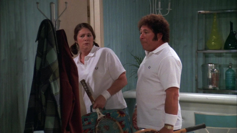 Fred Perry White Polo Shirt Tennis Outfit of Don Stark as Bob Pinciotti in That '70s Show (2)