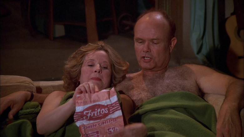 Fritos Corn Chips Enjoyed by Debra Jo Rupp as Kitty Forman & Kurtwood Smith as Red Forman in That ’70s Show S02E10 (1)