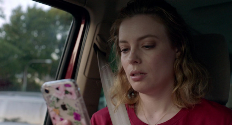 Gillian Jacobs Using Apple iPhone Smartphone in ‘I Used to Go Here' Film (2)