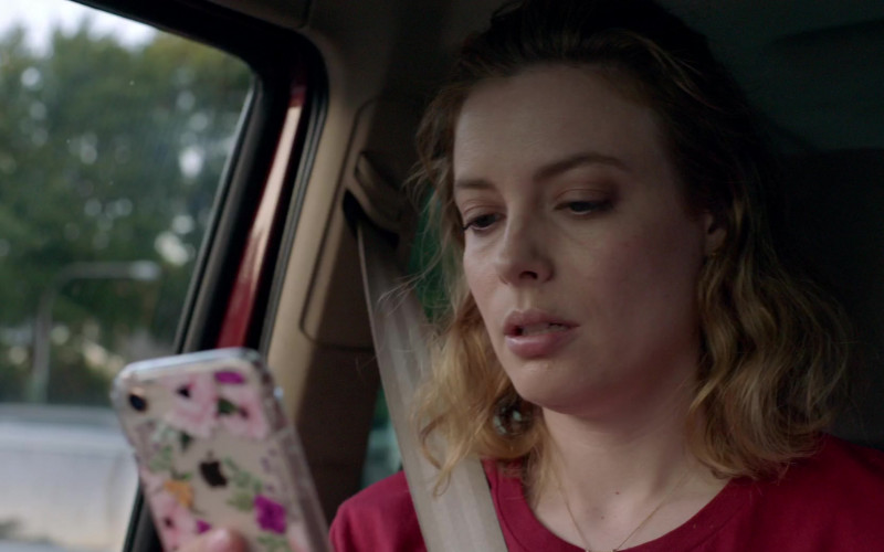 Gillian Jacobs Using Apple iPhone Smartphone in ‘I Used to Go Here' Film (2)