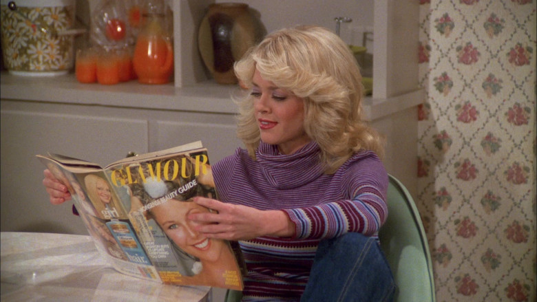 Glamour Magazine of Lisa Robin Kelly as Laurie Forman in That ’70s Show S02E09
