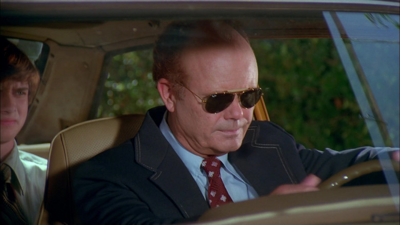 Kurtwood Smith as Red Forman Wears Ray-Ban Outdoorsman Aviator Sunglasses in That '70s Show