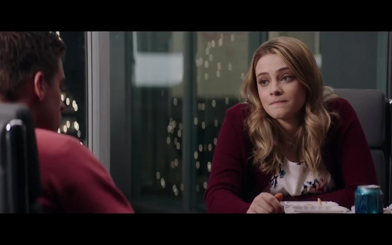 LaCroix Sparkling Water of Josephine Langford as Tessa Young in After We Collided