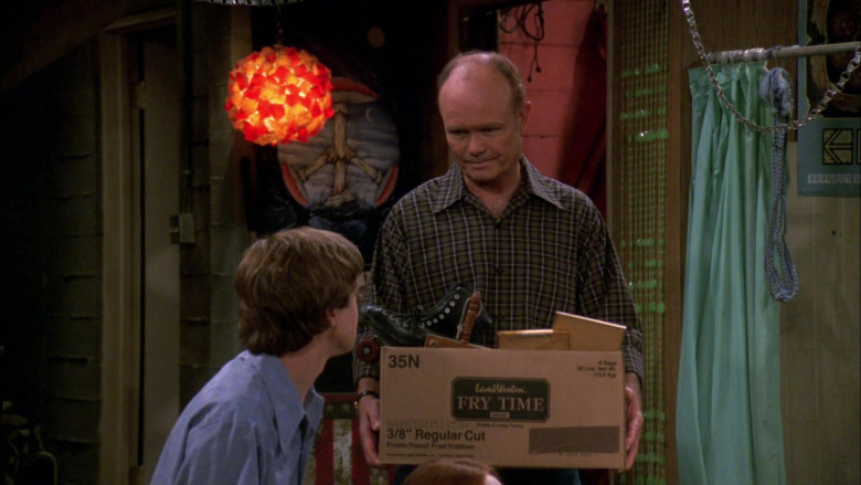 Lamb Weston Box Held by Kurtwood Smith as Red Forman in That ’70s Show (2)