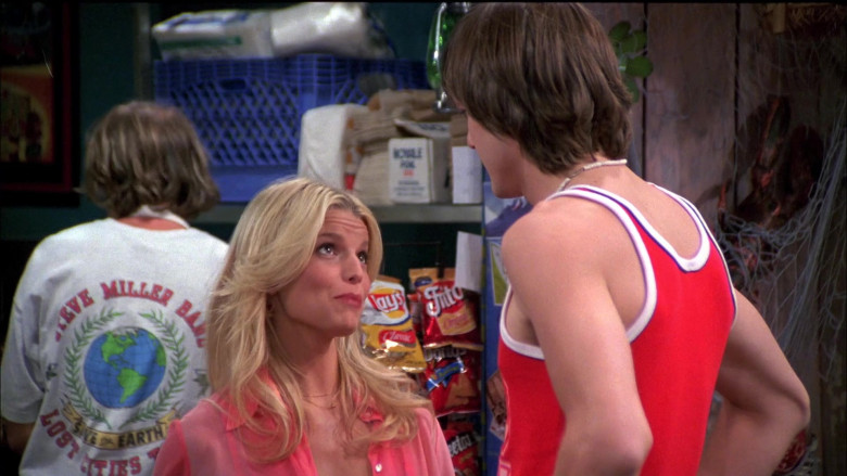 Lay's, Fritos & Doritos Chips in That '70s Show S05E01