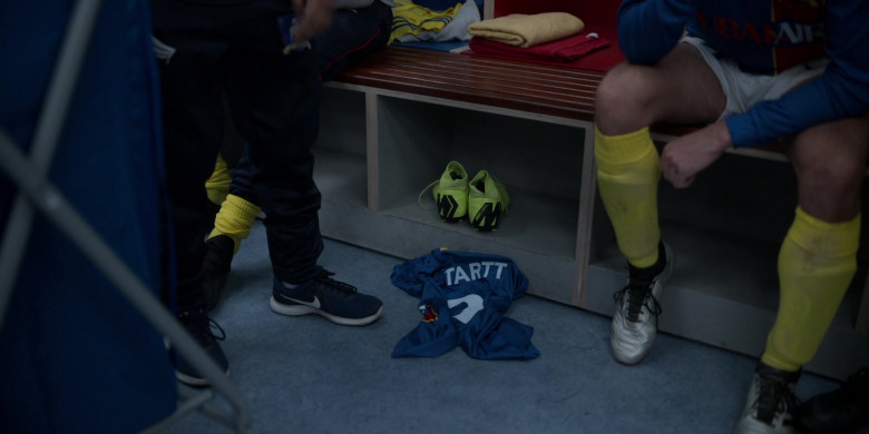 Nick Mohammed as Nathan Wears Nike Flex Contact Blue Shoes in Ted Lasso S01E05 TV Show (2)
