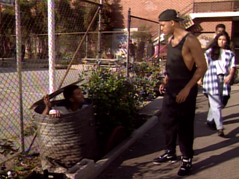 Nike Black High Top Sneakers of Will Smith in The Fresh Prince of Bel-Air S04E26 (4)