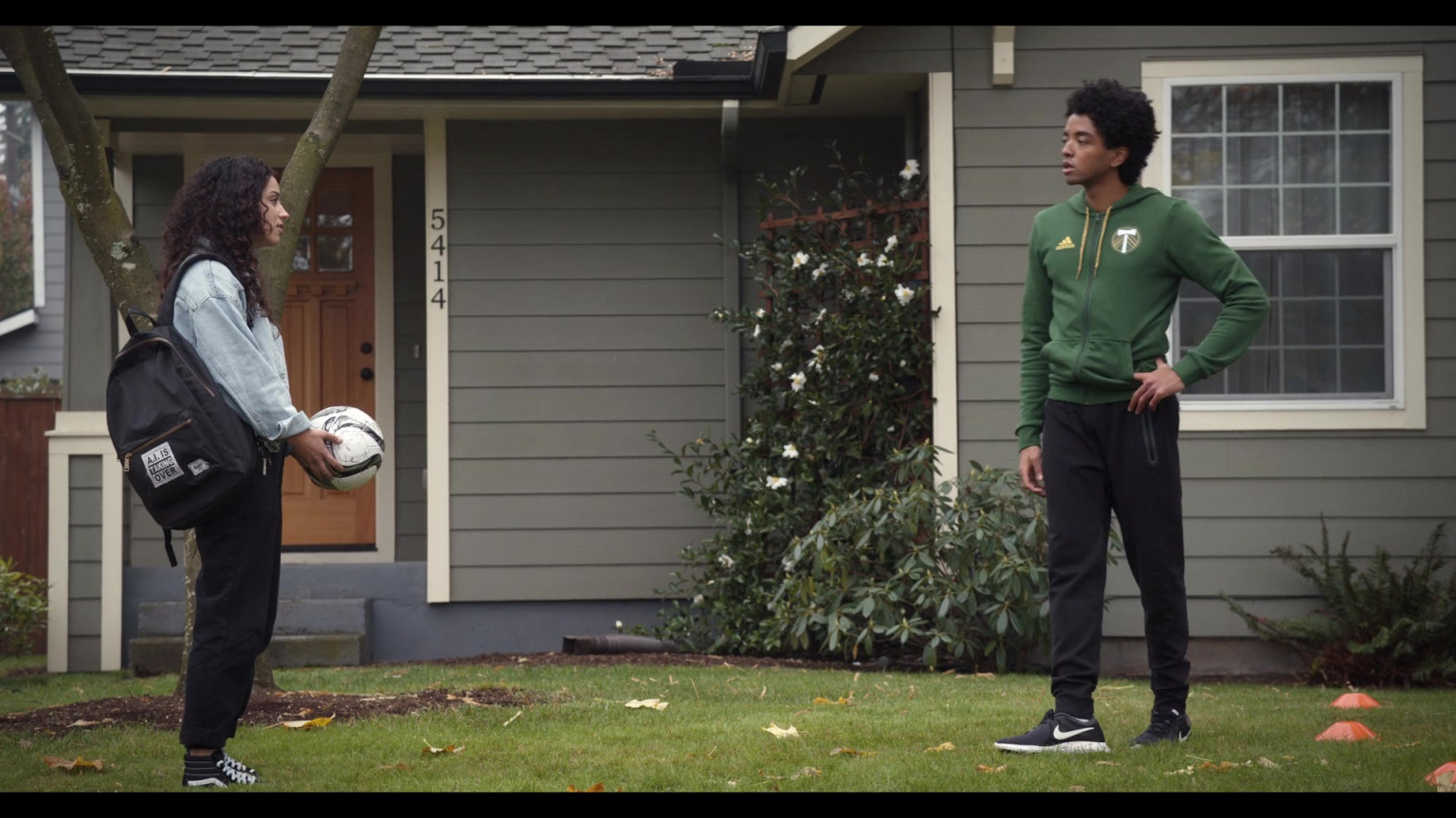 Nike Black Sneakers Of Odiseas As Noah Simos In Trinkets S02E05 "Works In Progress