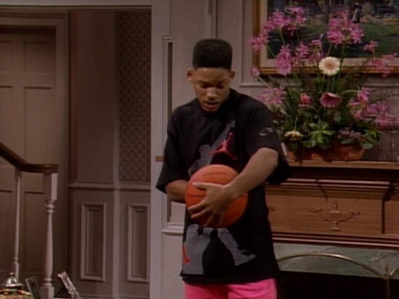 Nike Jordan Print Black T-Shirt and Pink Pants Outfit Worn by Will Smith (2)