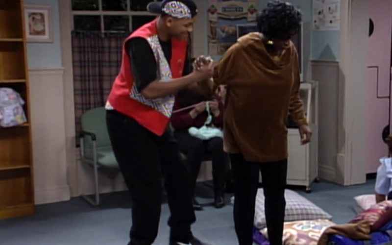 Nike Shoes, Vest and Black Pants Outfit Idea of Will Smith in The Fresh Prince of Bel-Air S03E11 (3)