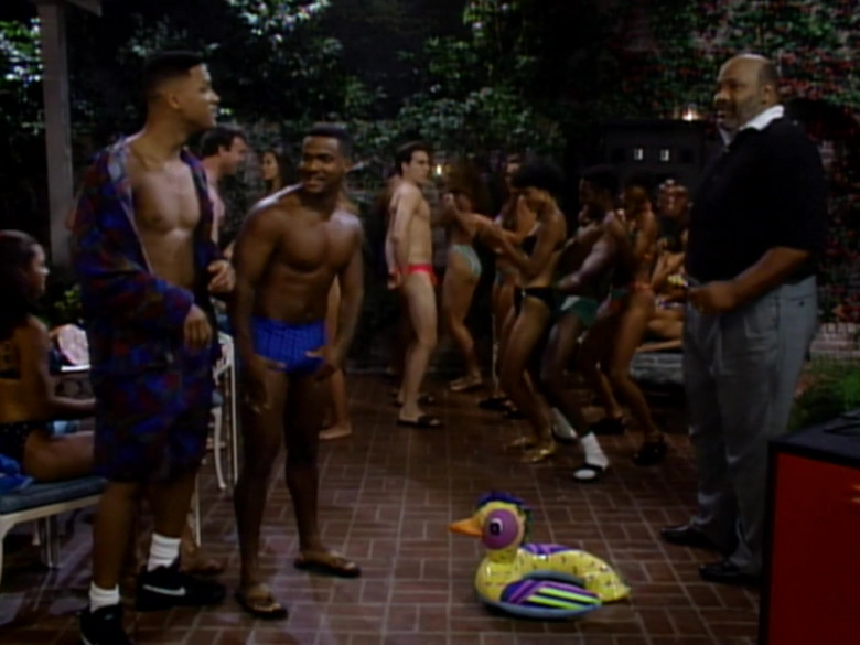 Nike Sneakers (Black) Worn by Will Smith in The Fresh Prince of Bel-Air S04E06 (2)