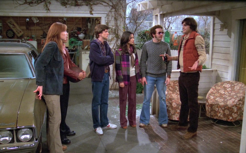 Nike Sneakers, Blue Jeans, Plaid Shirt and Hoodie Outfit Style of Topher Grace as Eric in That '70s Show (1)