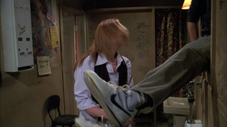 Nike Sneakers of Actor Ashton Kutcher as Character Michael Kelso in That '70s Show S06E05
