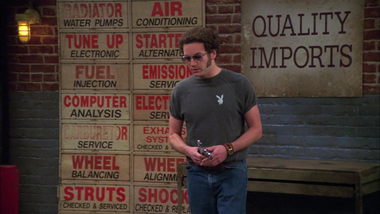 Playboy Men's T-Shirt of Danny Masterson as Steven Hyde in That '70s Show S08E16 (1)