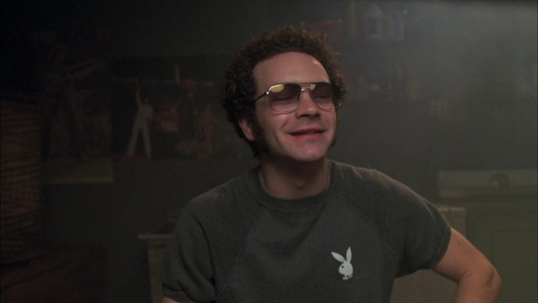 Playboy T-Shirt and Men's Flared Jeans Outfit Worn by Danny Masterson as Steven in That '70s Show S07E13 (3)
