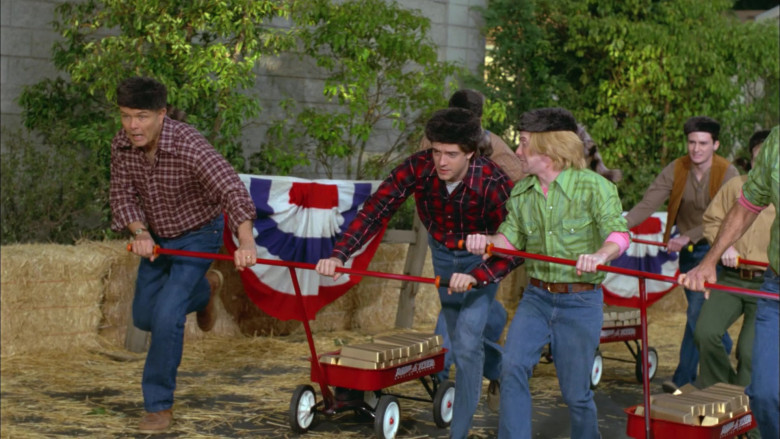 Radio Flyer Wagons in That '70s Show (2)