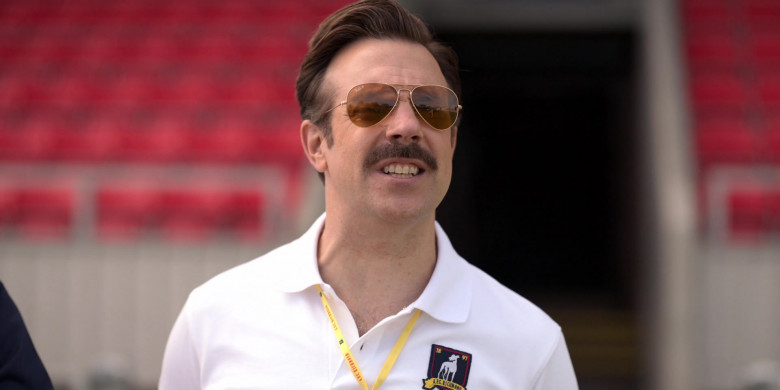 Ray-Ban Aviator Sunglasses of Jason Sudeikis in Ted Lasso S01E02 (3)