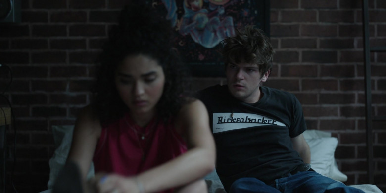 Rickenbacker T-Shirt Outfit of Colton Ryan as Samuel in Little Voice S01E08