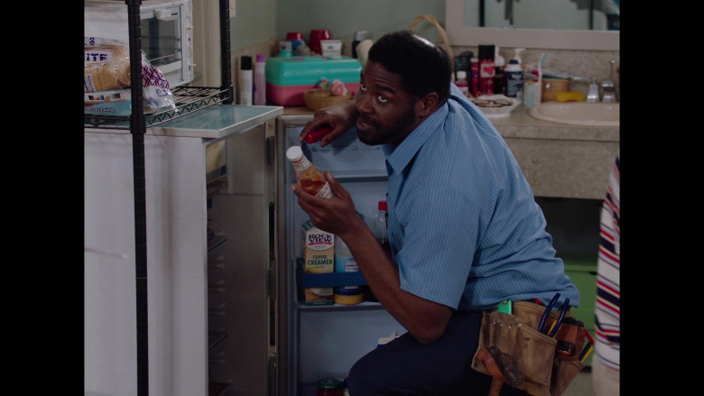 Rockview Coffee Creamer and Heinz Ketchup in Room 104 S04E05