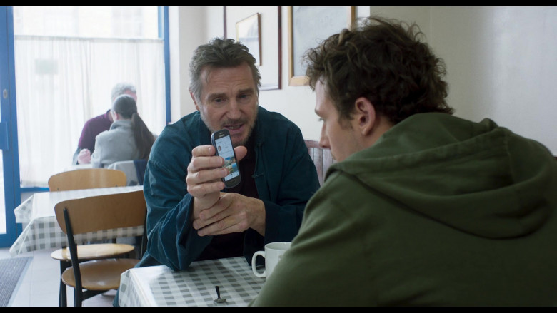 Samsung Phone of Liam Neeson in Made in Italy (1)