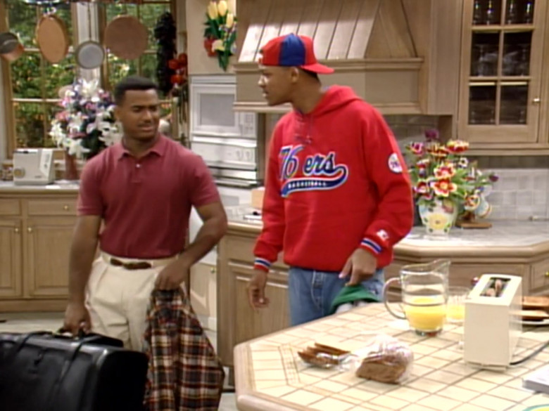Starter Philadelphia 76ers Red Hoodie of Will Smith in The Fresh Prince of Bel-Air S04E26 (3)