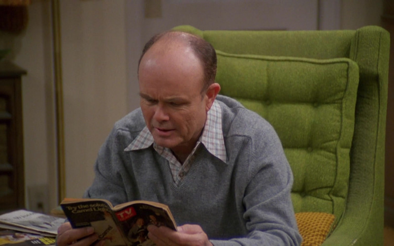 TV Guide Magazine Held by Kurtwood Smith as Red Forman in That '70s Show S03E17