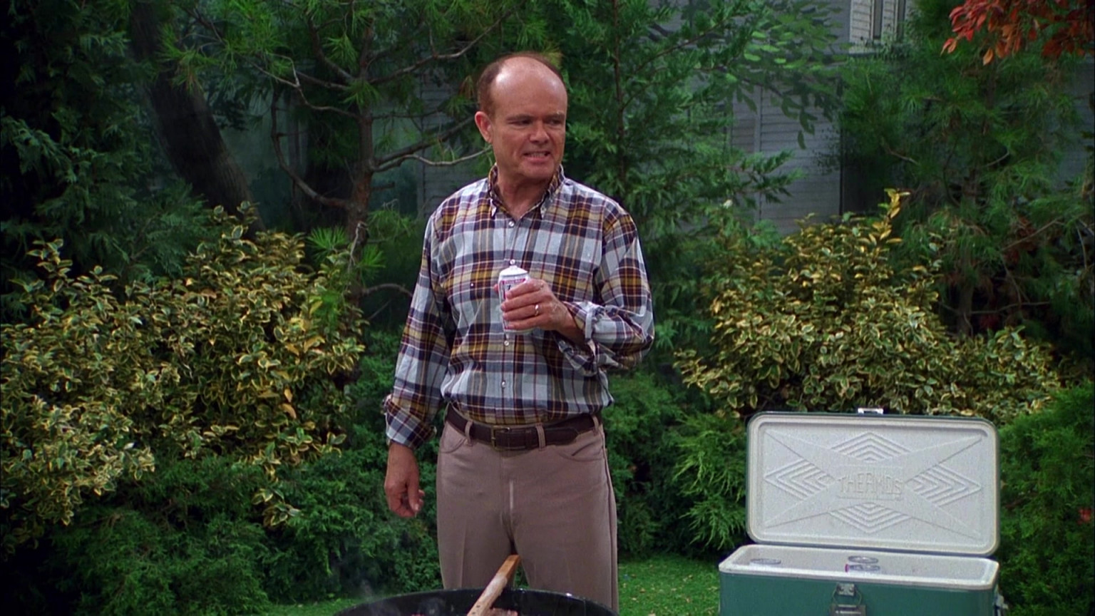 Thermos Cooler Of Kurtwood Smith As Red Forman In That '70s Show S03E08 ...