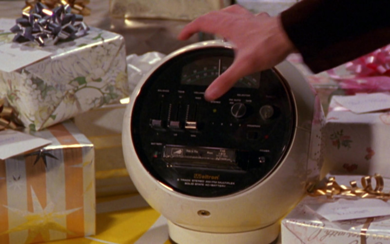Weltron Radio in That ’70s Show S02E16