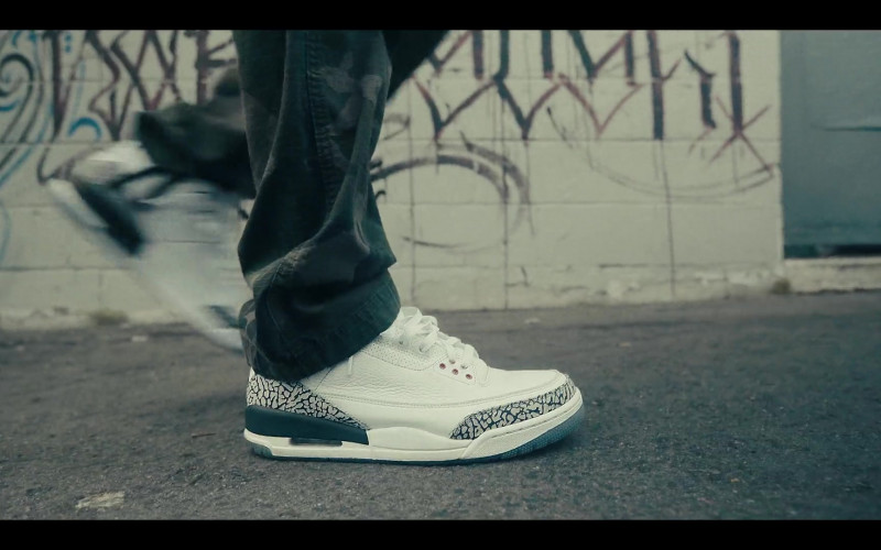 Air Jordan 3 Sneakers by Nike in Sneakerheads S01E01 101 (2020)