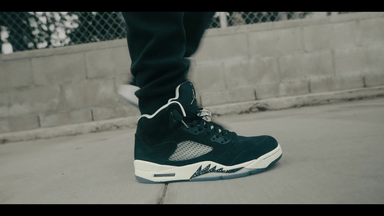 Air Jordan 5 Retro Oreo Black Sneakers by Nike in Sneakerheads S01E01 101 (2020)