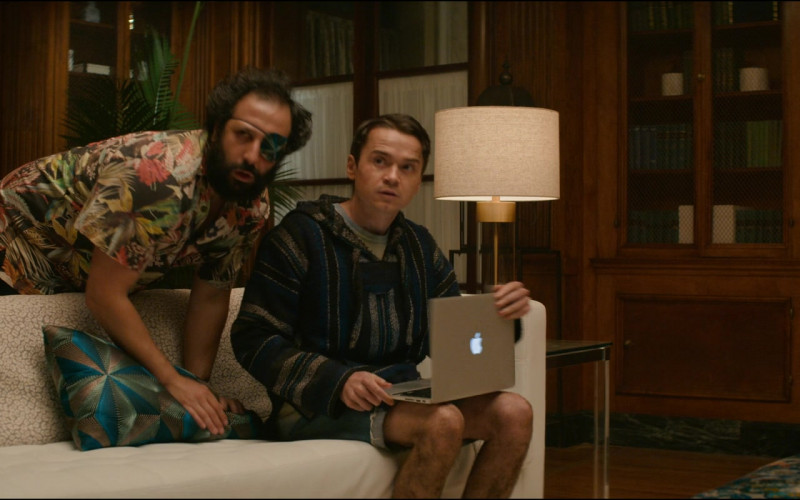 Apple MacBook Air Laptop of Dan Byrd as Ian Ackerman in Utopia S01E04 (1)