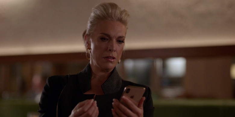 Apple iPhone Smartphone Used by Hannah Waddingham as Rebecca Welton in Ted Lasso S01E07