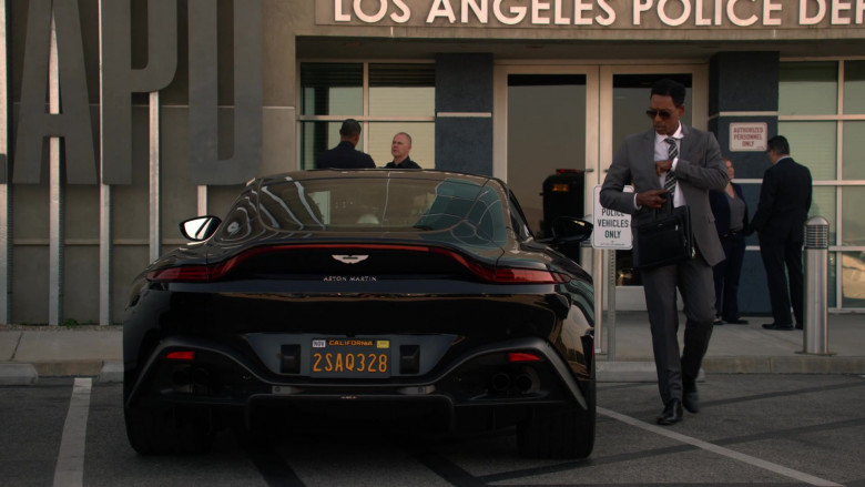 Aston Martin Vantage Black Roadster Car in L.A.'s Finest S02E12 (1)
